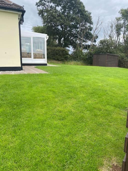 Bungalow In Pillaton Saltash Exteriör bild